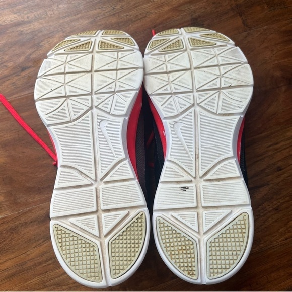 Nike Training Shoes Size 7 - Picture 8 of 8